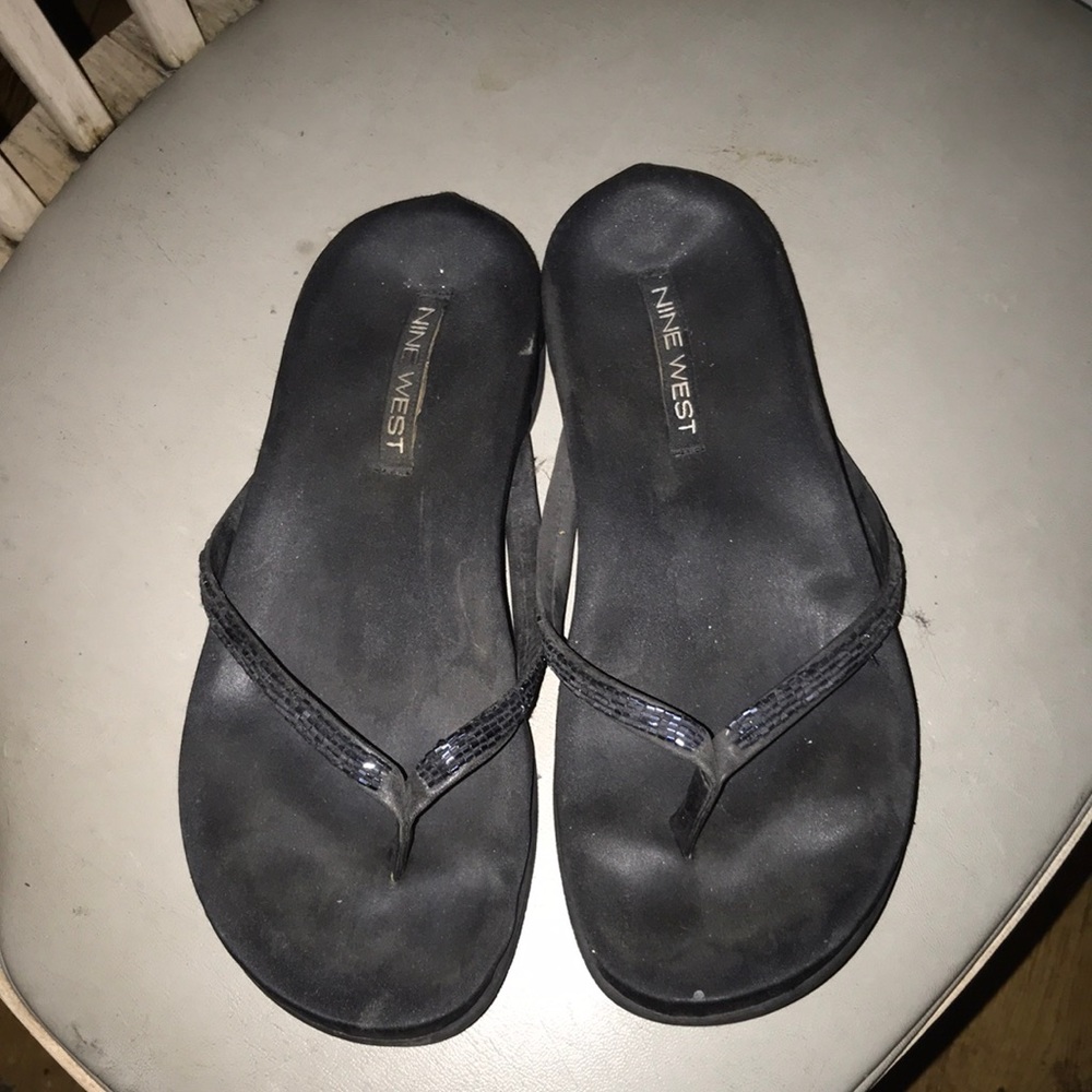 Nine West women’s sandals flip flops 6